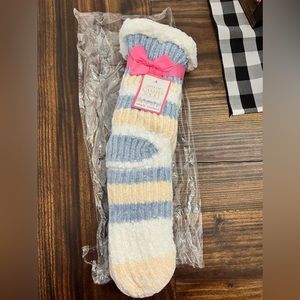 NWT! NIP! Simply Southern Soft Camper Socks! Very Cozy. Striped Fog.